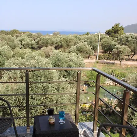 Capo Calaberno Aparts شقة فندقية *