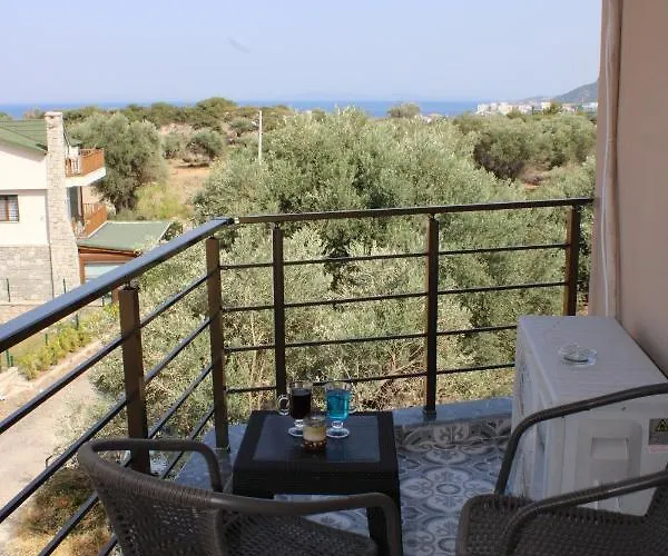 Capo Calaberno Aparts Aparthotel